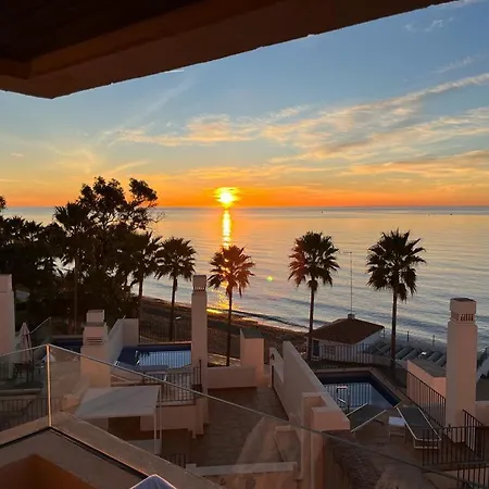 Bahia De La Plata Seafront Apartment Estepona